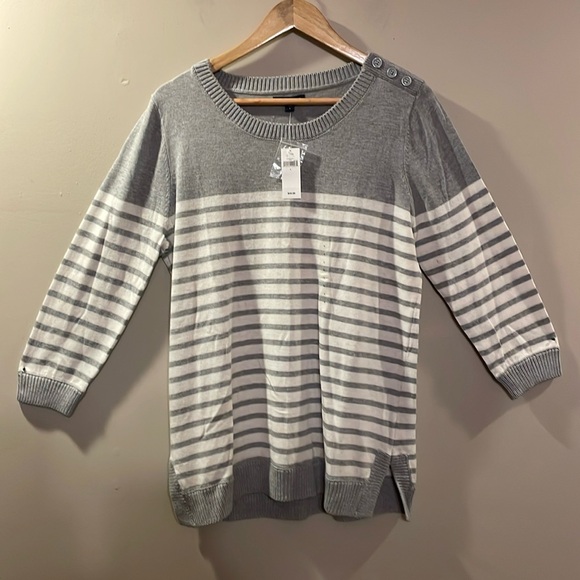 GAP Sweaters - Gap Sweater